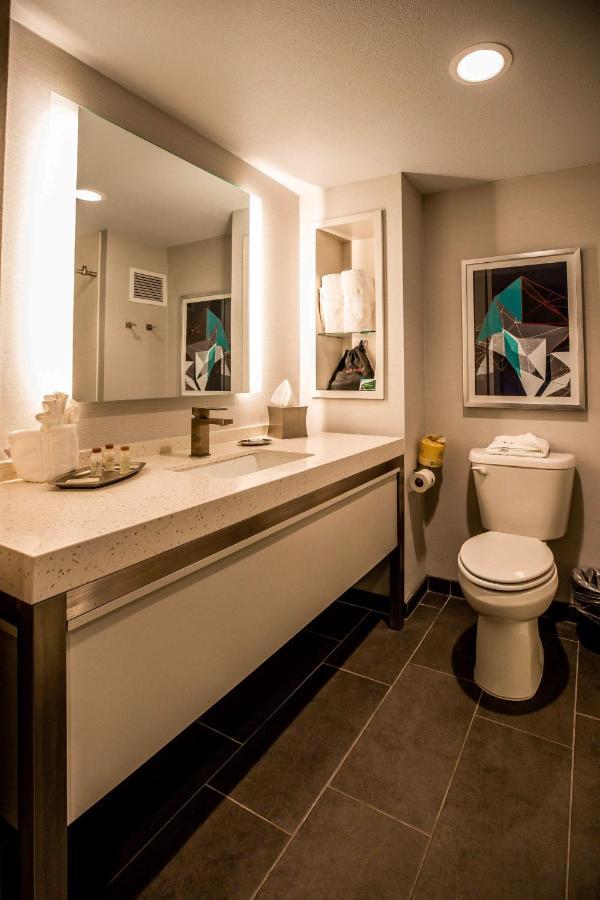 Hotel Indigo Harrisburg - Hershey By Ihg Bagian luar foto