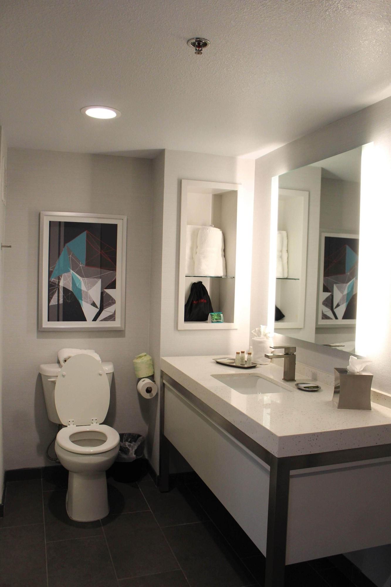 Hotel Indigo Harrisburg - Hershey By Ihg Bagian luar foto