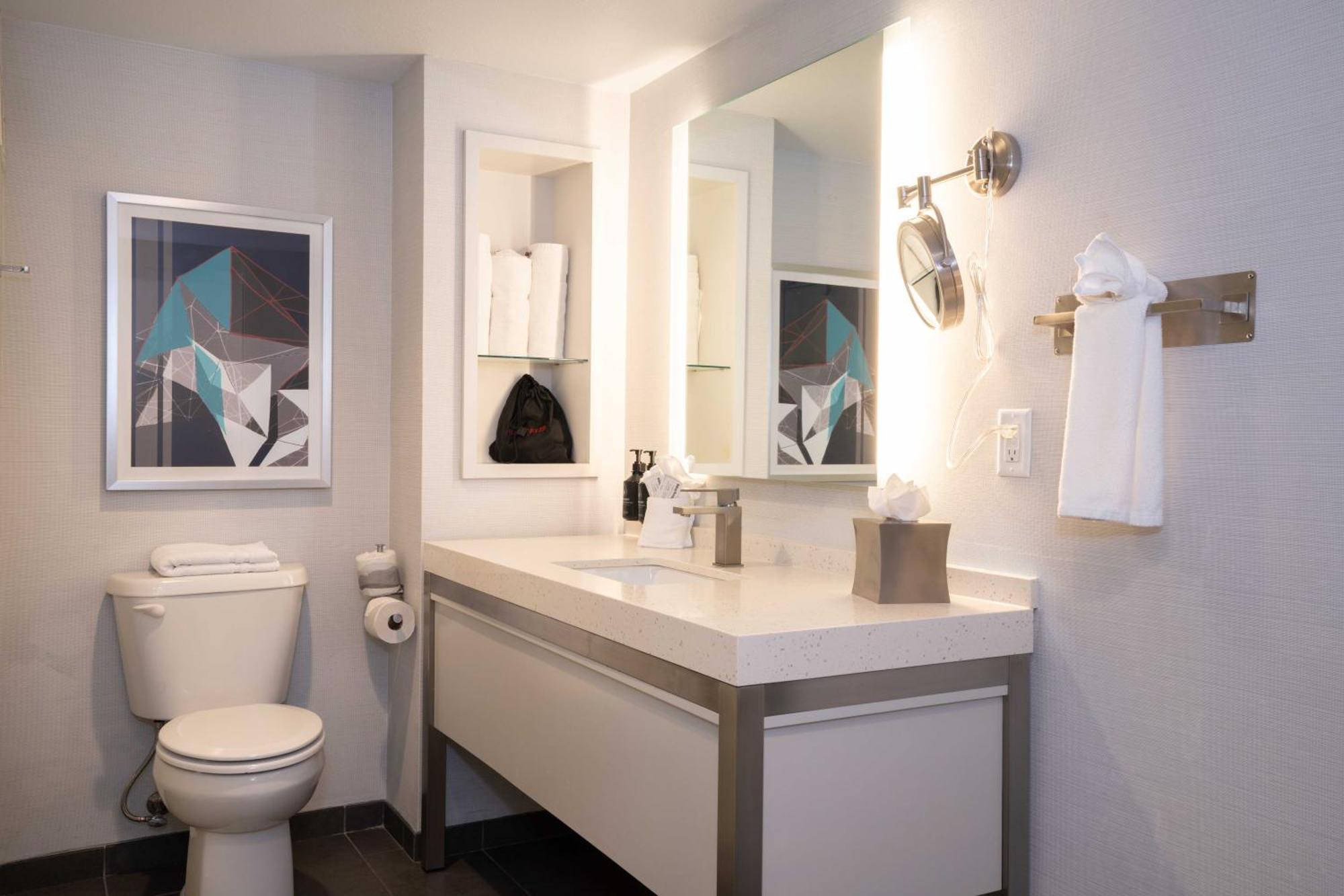 Hotel Indigo Harrisburg - Hershey By Ihg Bagian luar foto